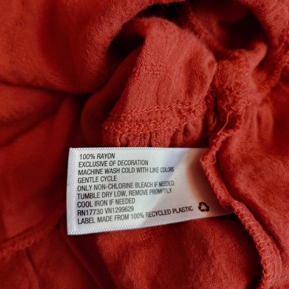 Knox Rose Loose Crop Top - Picture 6 of 9